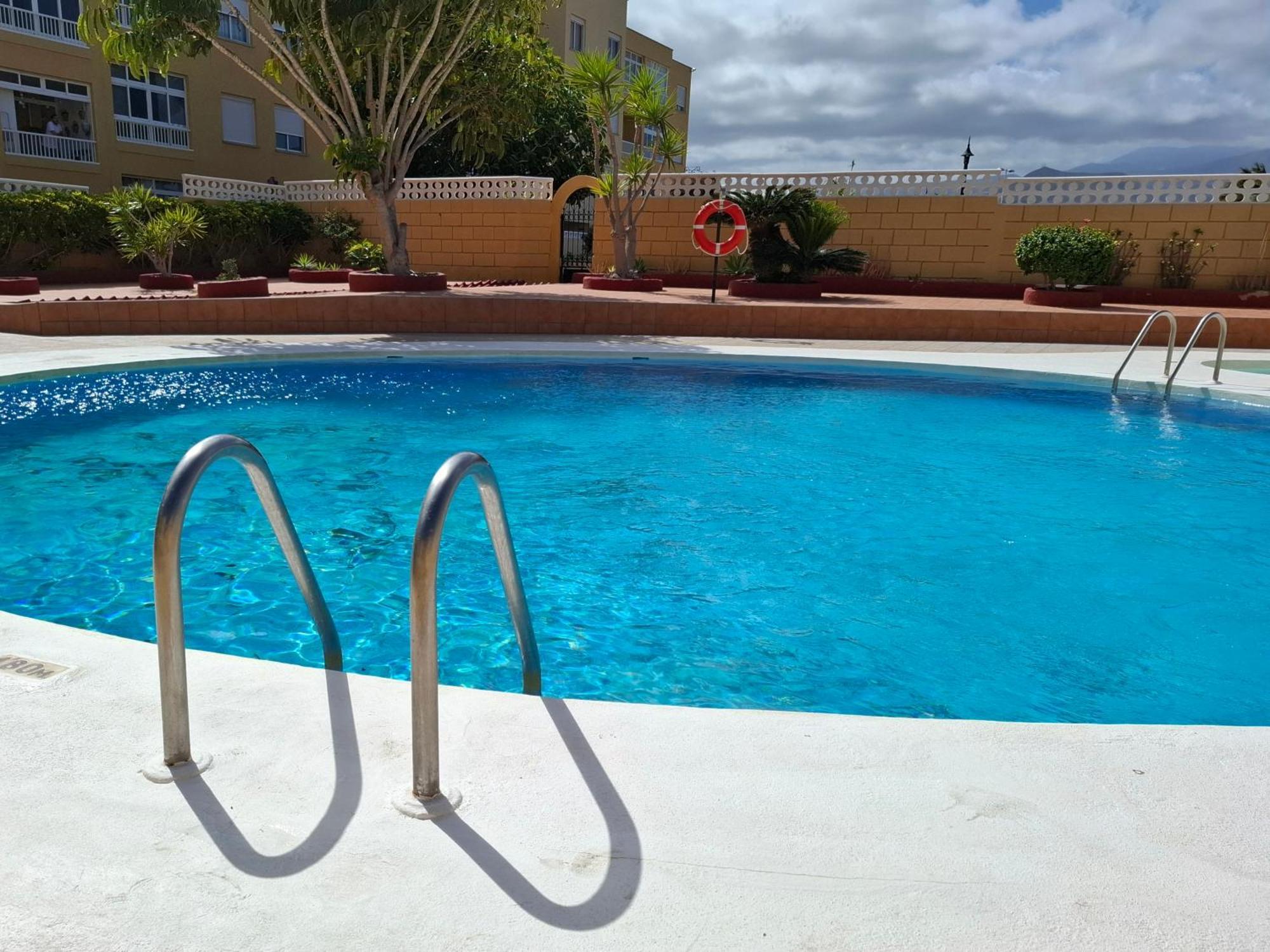 Habitacion Doble Con Bano Y Terraza Privada Эль-Медано Экстерьер фото