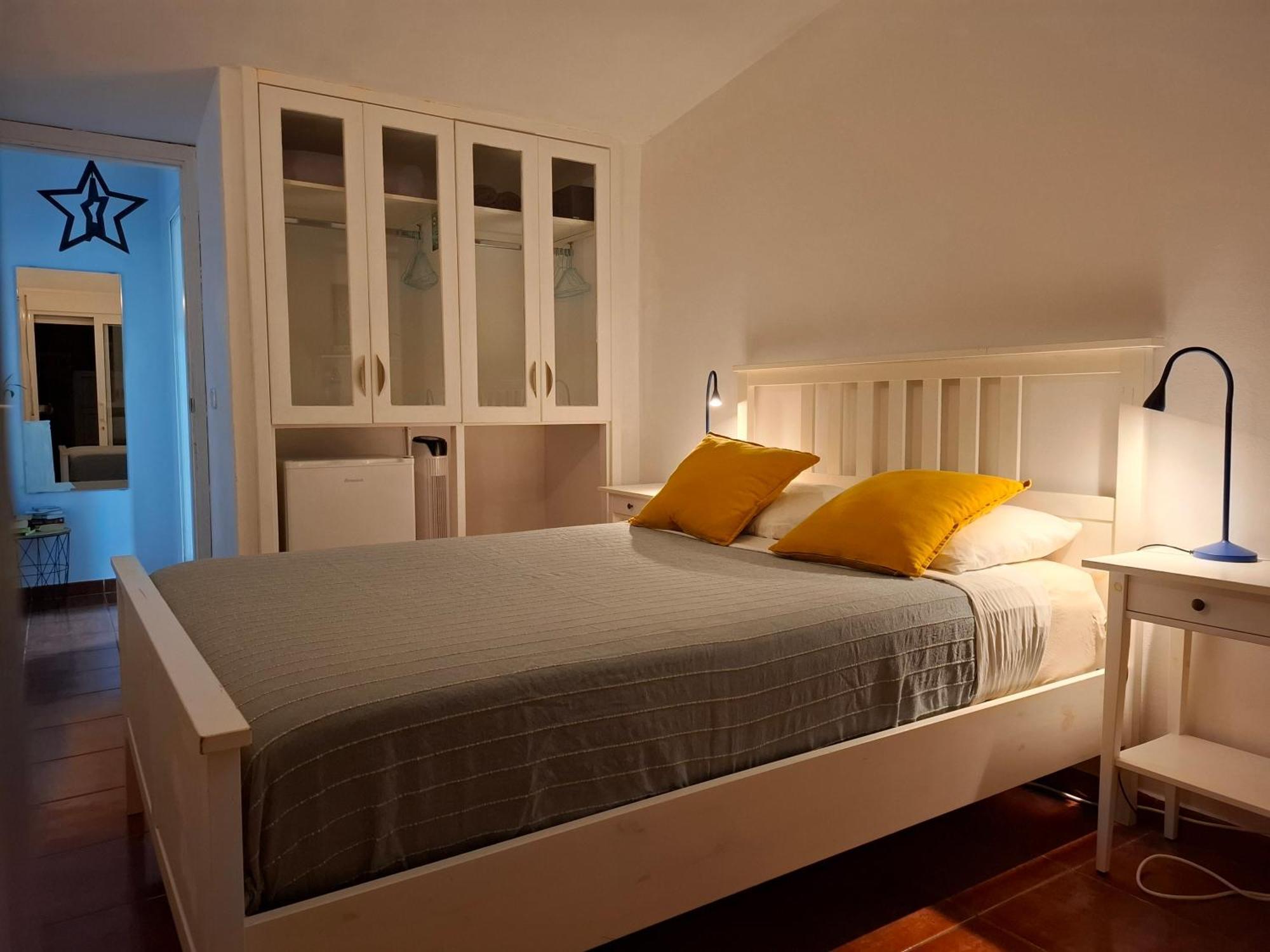Habitacion Doble Con Bano Y Terraza Privada Эль-Медано Экстерьер фото